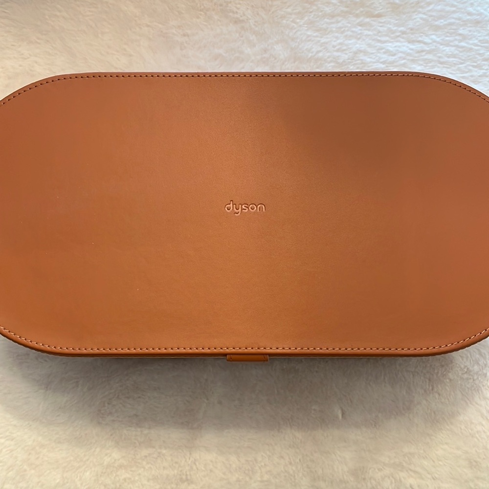 Dyson Travel Case. Never used. Does not come with styling Dyson airwrap or tools